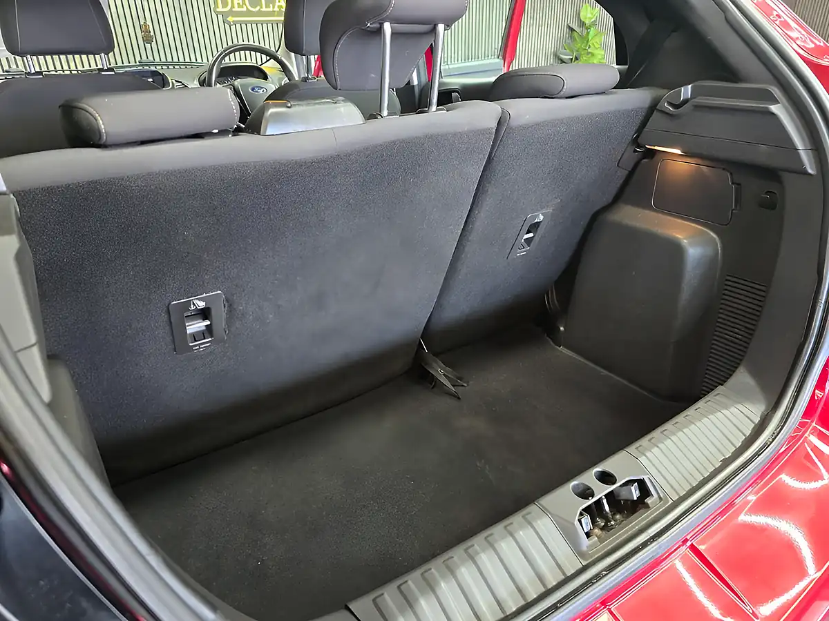 Used 2017 Ford Ka+ Zetec Red - Interior and Exterior details 16