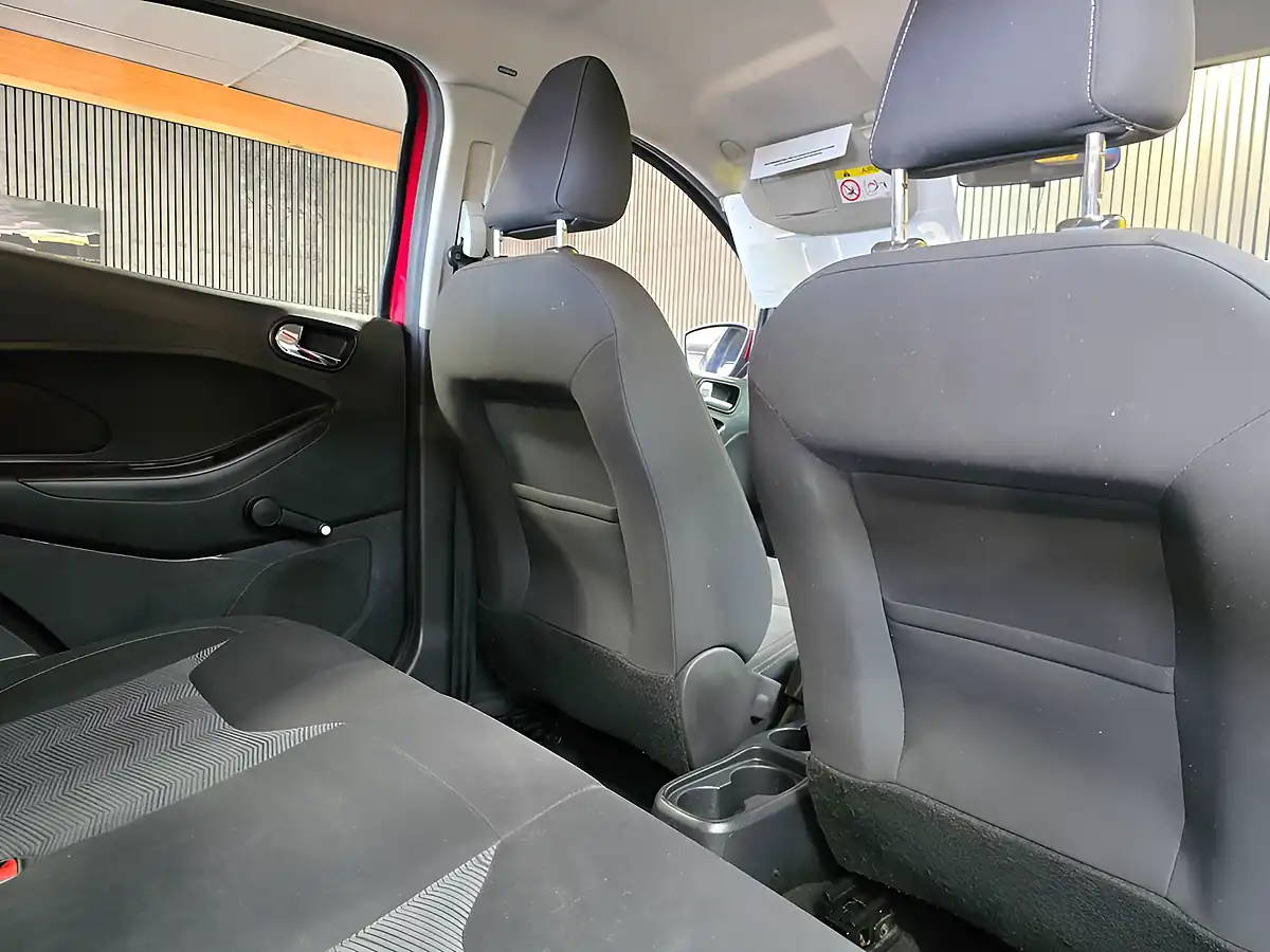 Used 2017 Ford Ka+ Zetec Red - Interior and Exterior details 19