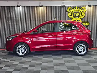 Used 2017 Ford Ka+ Zetec Red - Interior and Exterior details 6