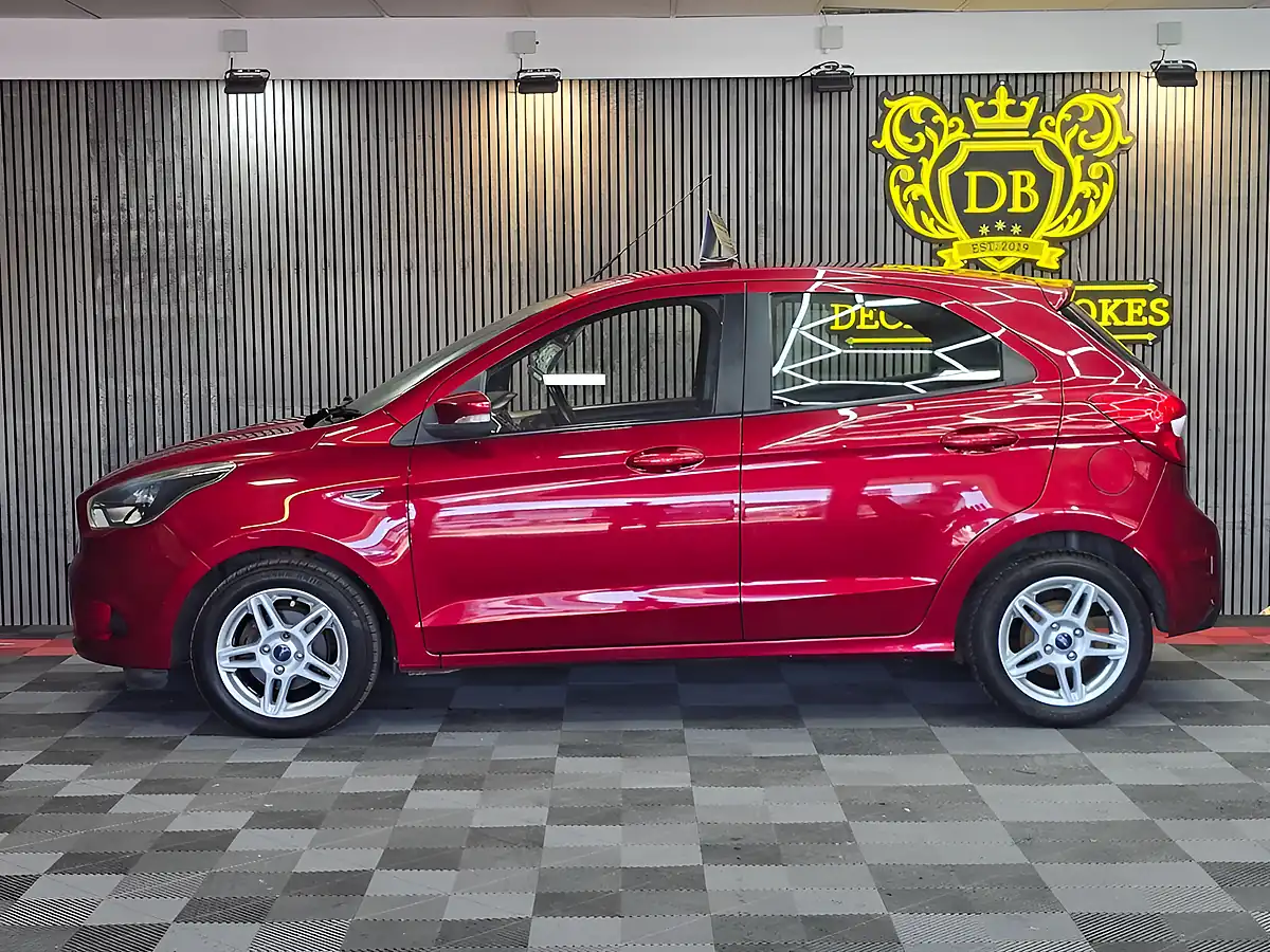 Used 2017 Ford Ka+ Zetec Red - Interior and Exterior details 6