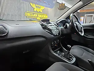 Used 2017 Ford Ka+ Zetec Red - Interior and Exterior details 9
