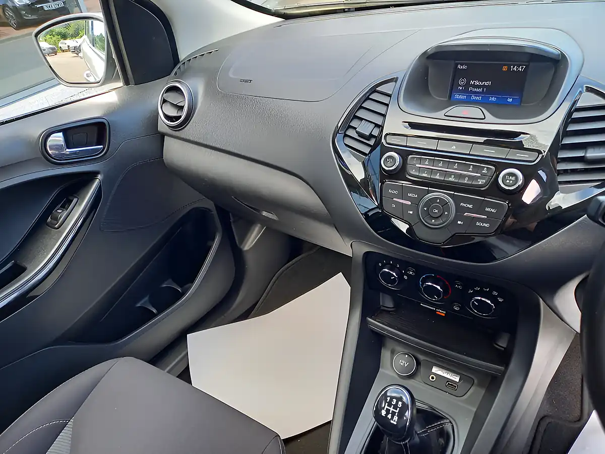 Used 2017 Ford Ka+ Zetec Silver - Interior and Exterior details 15
