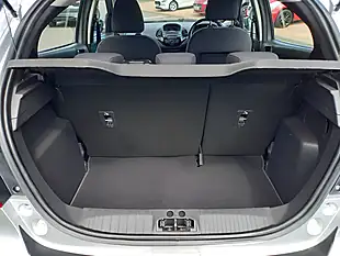 Used 2017 Ford Ka+ Zetec Silver - Interior and Exterior details 7