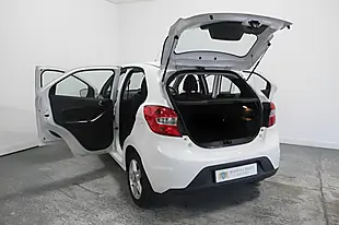 Used 2017 Ford Ka+ Zetec White - Interior and Exterior details 10