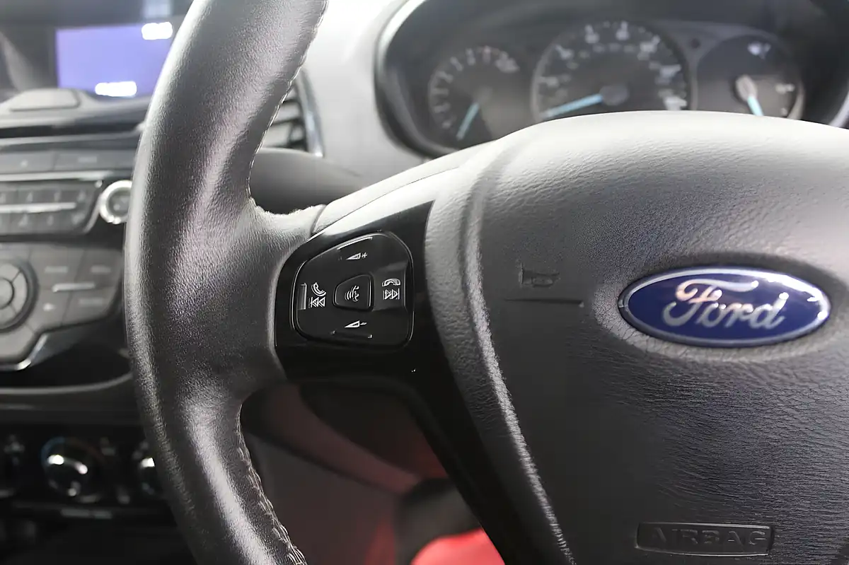 Used 2017 Ford Ka+ Zetec White - Interior and Exterior details 16