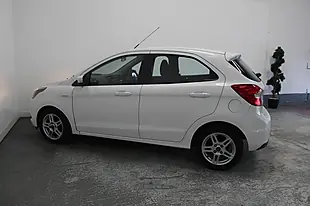 Used 2017 Ford Ka+ Zetec White - Interior and Exterior details 7