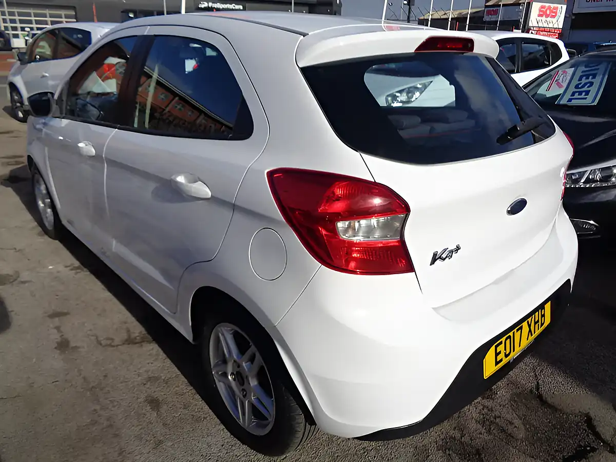 Used 2017 Ford Ka+ Zetec White - Interior and Exterior details 3