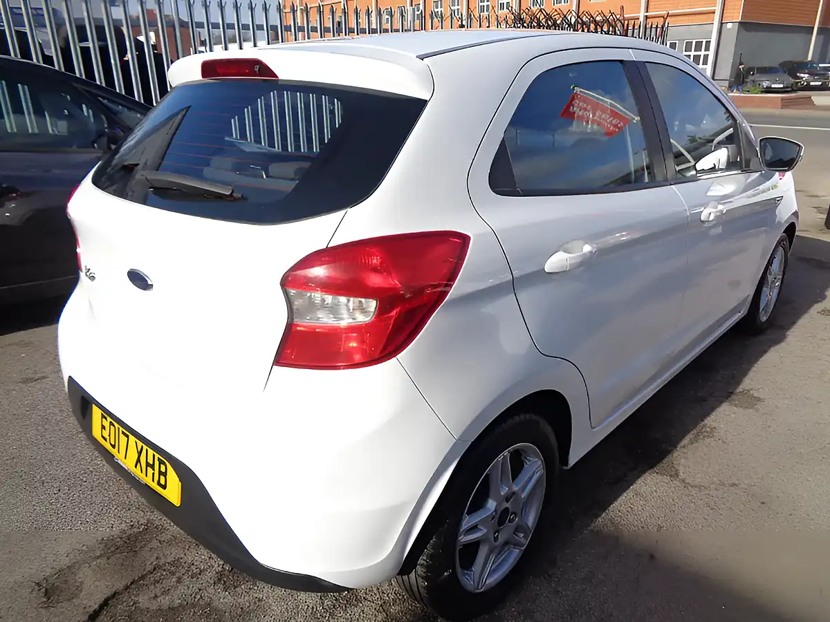 Used 2017 Ford Ka+ Zetec White - Interior and Exterior details 4