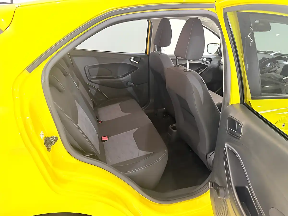 Used 2017 Ford Ka+ Zetec Yellow - Interior and Exterior details 11