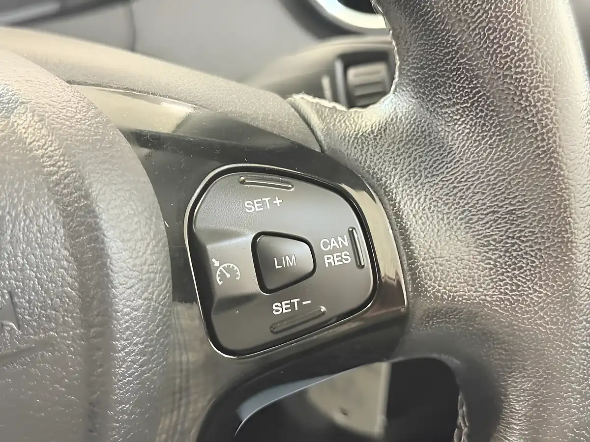 Used 2017 Ford Ka+ Zetec Yellow - Interior and Exterior details 17