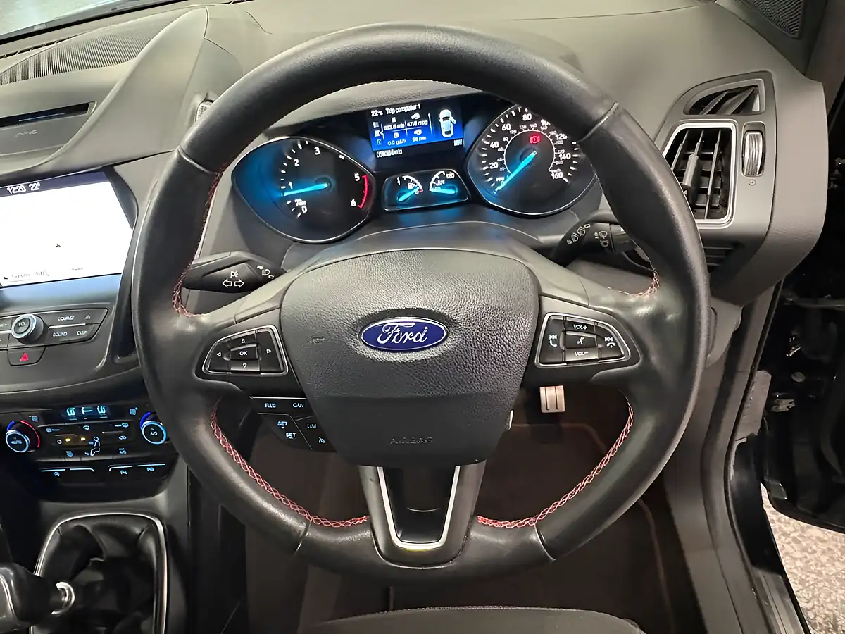 Used 2017 Ford Kuga ST-Line Black - Interior and Exterior details 20
