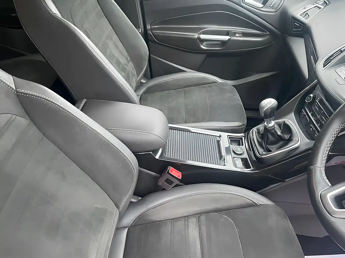 Used 2017 Ford Kuga ST-Line Black - Interior and Exterior details 11