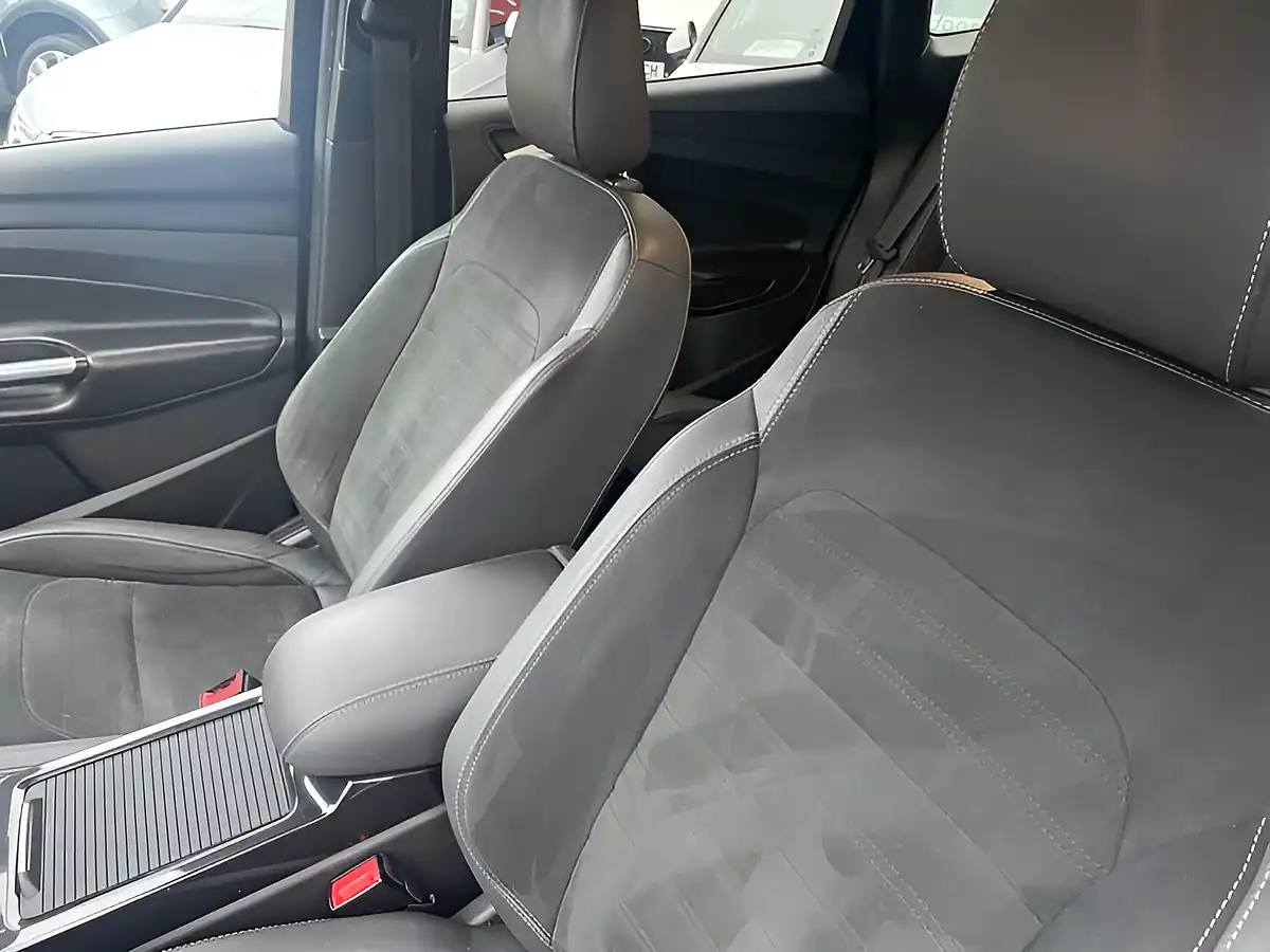 Used 2017 Ford Kuga ST-Line Black - Interior and Exterior details 20