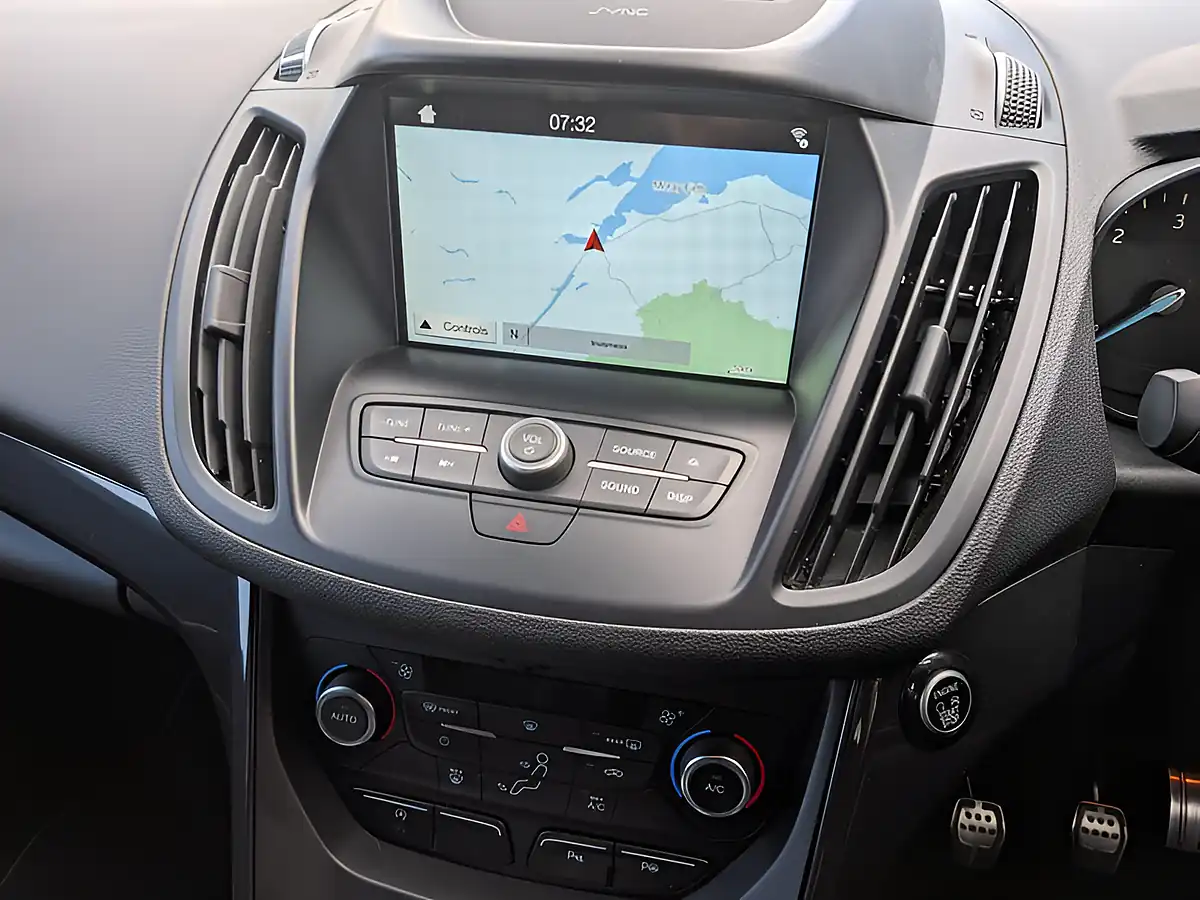 Used 2017 Ford Kuga ST-Line Blue - Interior and Exterior details 10