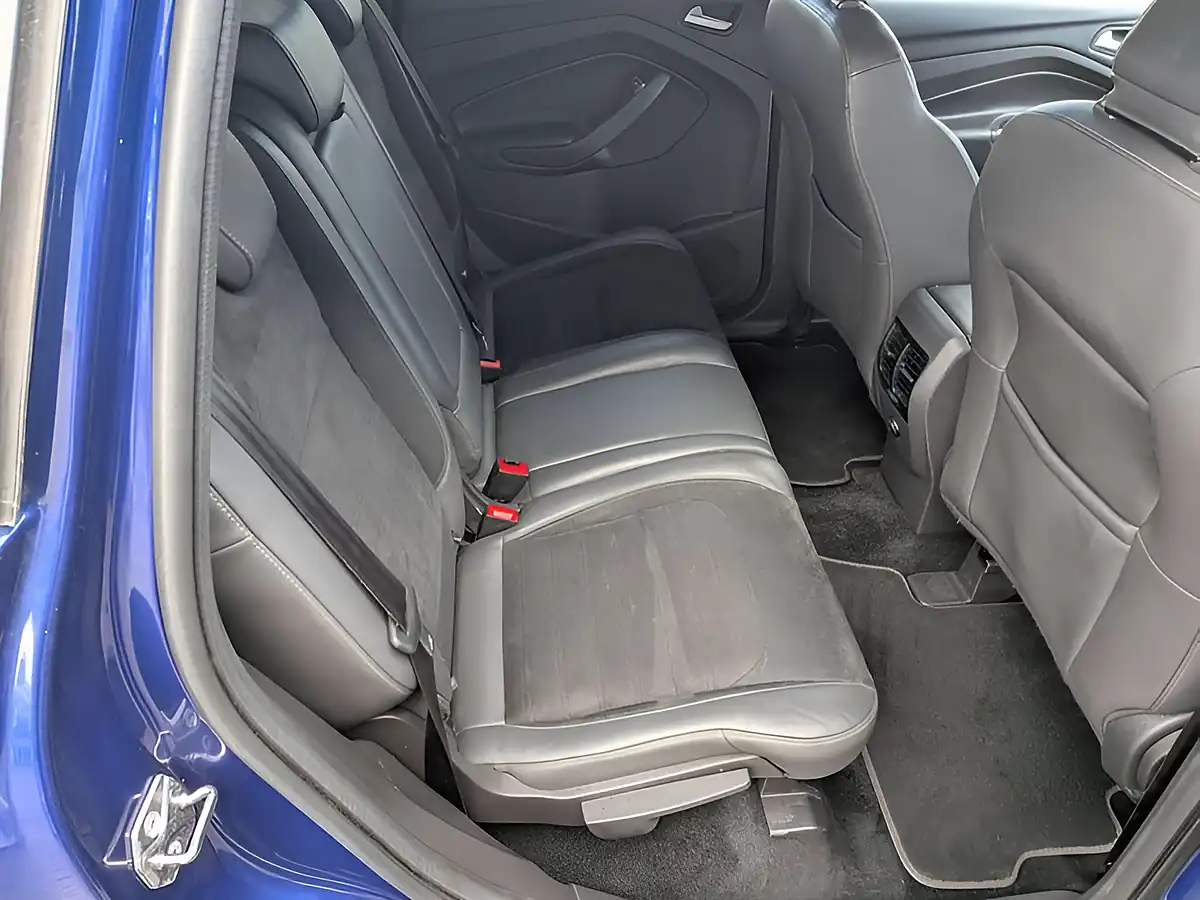 Used 2017 Ford Kuga ST-Line Blue - Interior and Exterior details 16