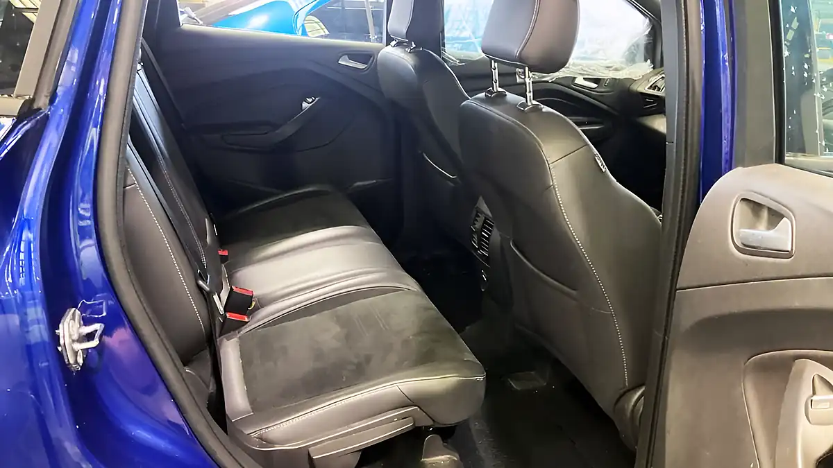 Used 2017 Ford Kuga ST-Line Blue - Interior and Exterior details 10