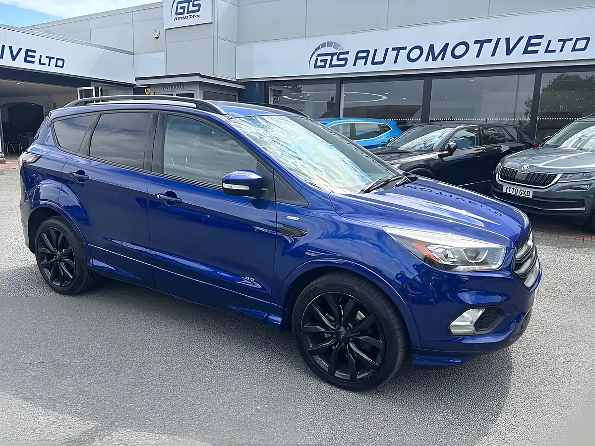 Used 2017 Ford Kuga ST-Line Deep Impact Blue - Front View