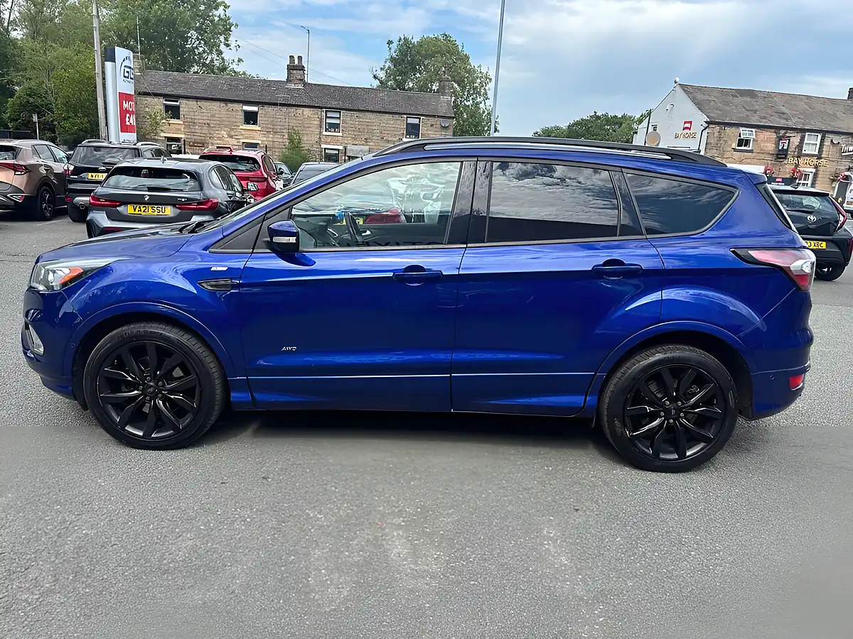 Used 2017 Ford Kuga ST-Line Deep Impact Blue - Interior and Exterior details 7
