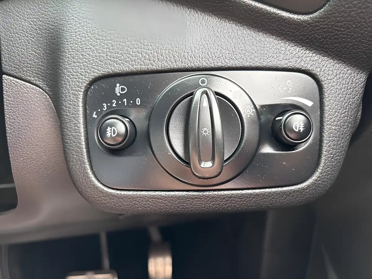 Used 2017 Ford Kuga ST-Line Grey - Interior and Exterior details 14