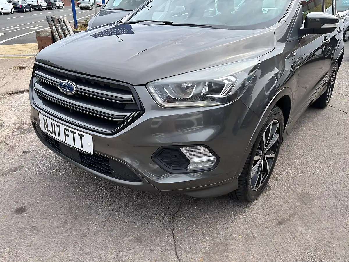 Used 2017 Ford Kuga ST-Line Grey - Interior and Exterior details 3