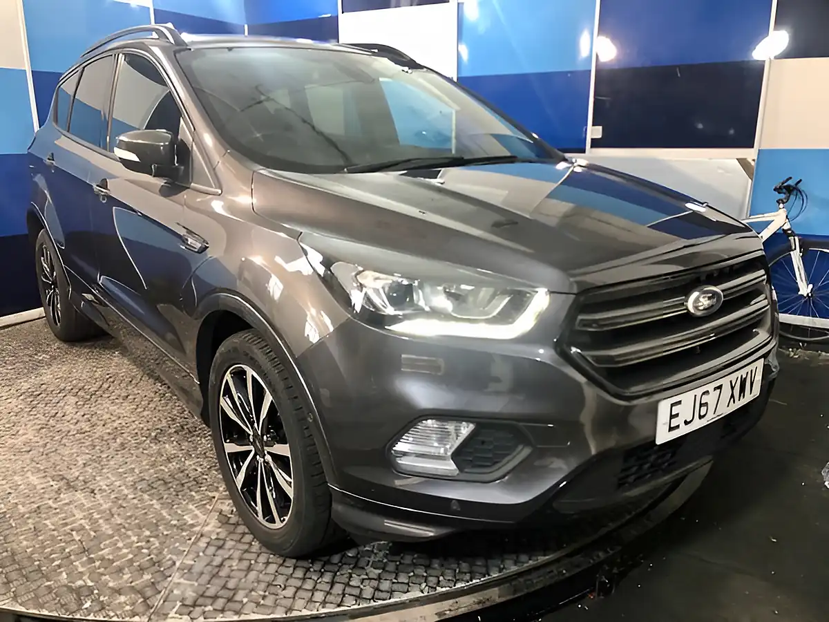 Used 2017 Ford Kuga ST-Line Grey - Interior and Exterior details 3