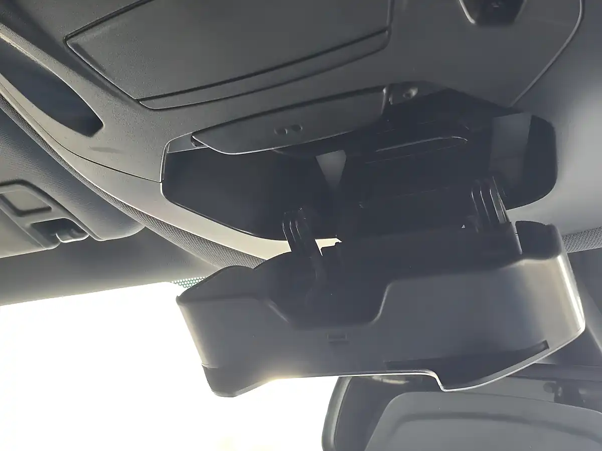 Used 2017 Ford Kuga ST-Line Grey - Interior and Exterior details 10