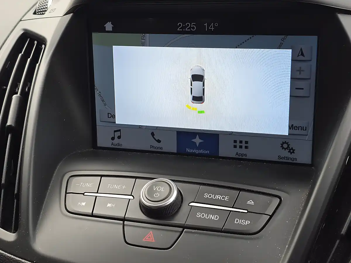 Used 2017 Ford Kuga ST-Line Grey - Interior and Exterior details 13