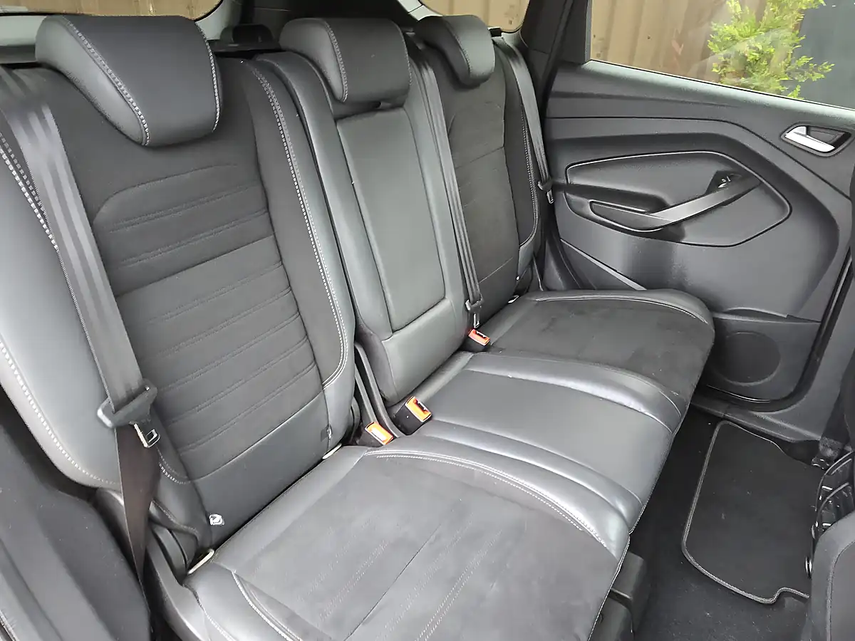 Used 2017 Ford Kuga ST-Line Grey - Interior and Exterior details 18