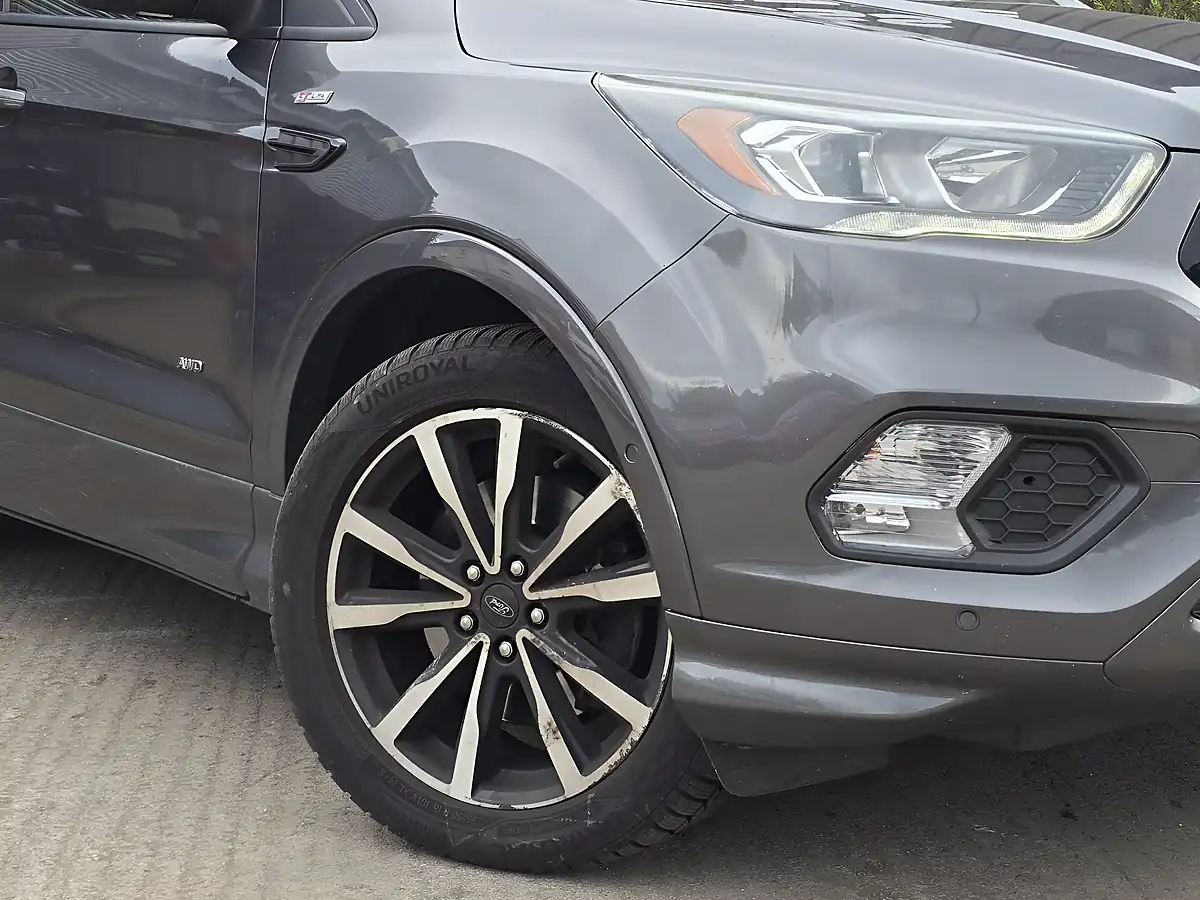 Used 2017 Ford Kuga ST-Line Grey - Interior and Exterior details 2