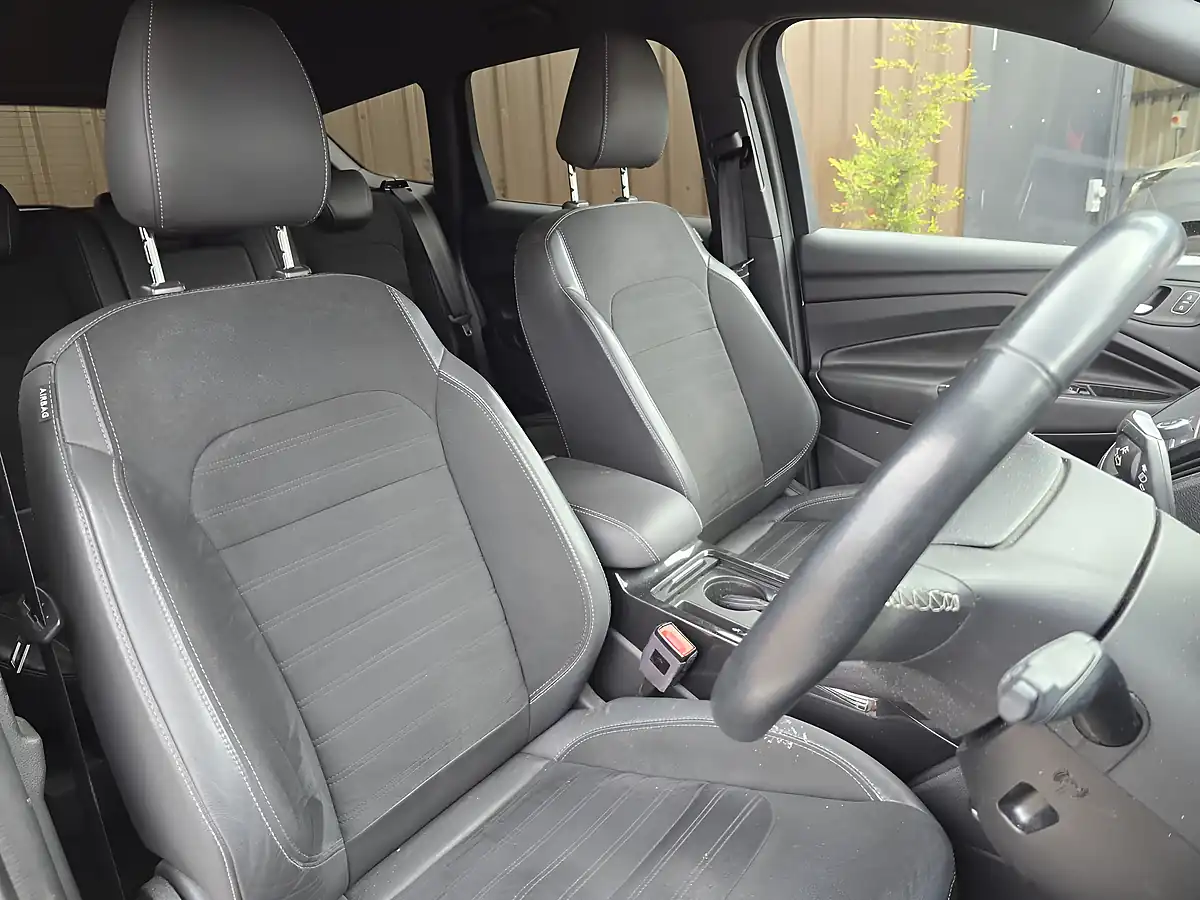 Used 2017 Ford Kuga ST-Line Grey - Interior and Exterior details 6