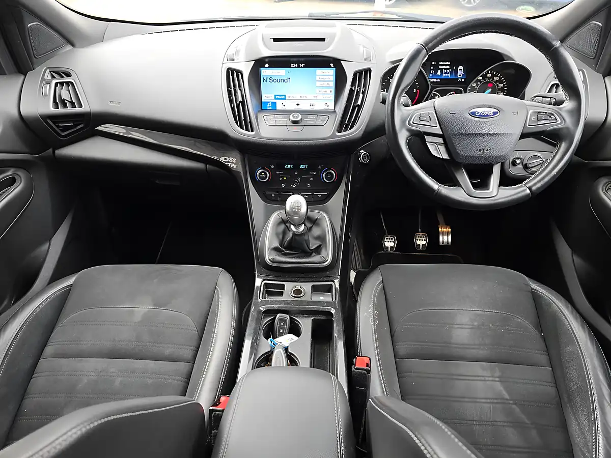 Used 2017 Ford Kuga ST-Line Grey - Interior and Exterior details 7