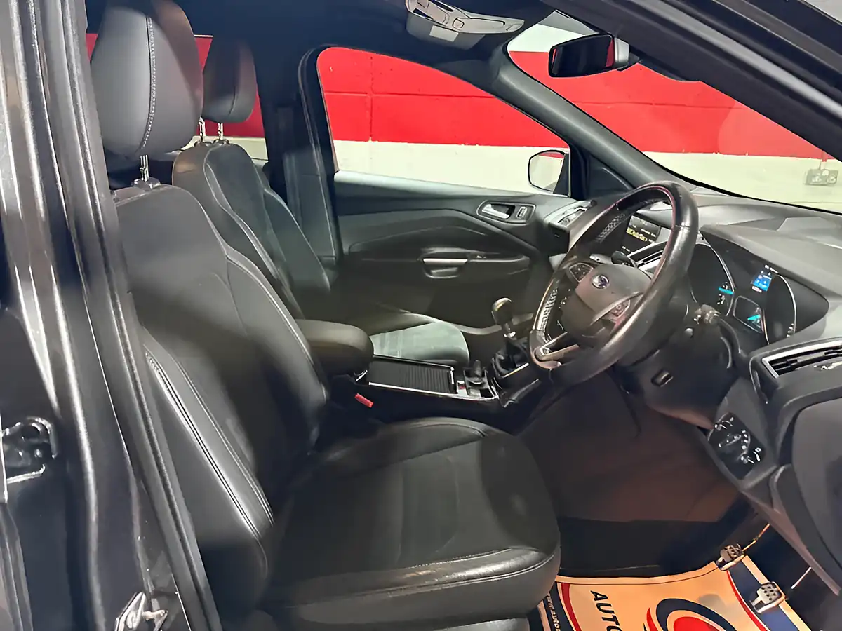 Used 2017 Ford Kuga ST-Line Grey - Interior and Exterior details 11