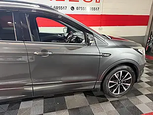 Used 2017 Ford Kuga ST-Line Grey - Interior and Exterior details 3