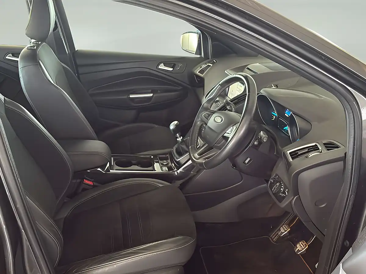 Used 2017 Ford Kuga ST-Line Magnetic - Interior and Exterior details 6