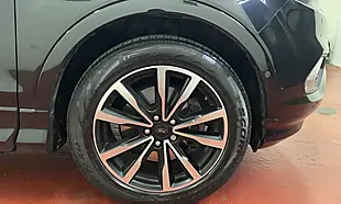 Used 2017 Ford Kuga ST-Line Metallic Black - Interior and Exterior details 8