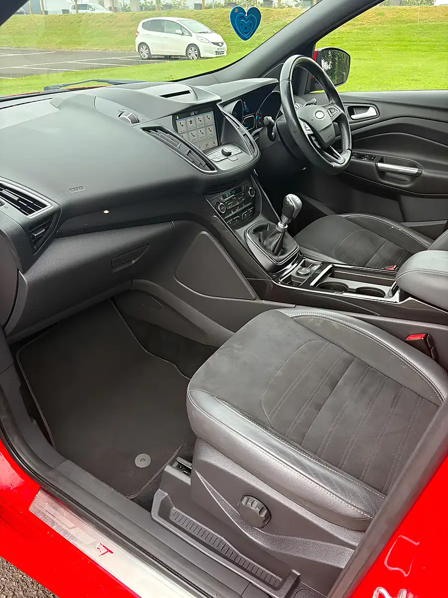 Used 2017 Ford Kuga ST-Line Red - Interior and Exterior details 12
