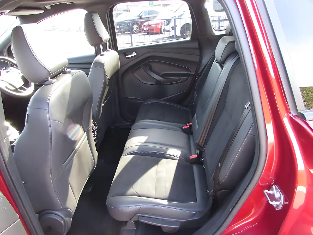 Used 2017 Ford Kuga ST-Line Red - Interior and Exterior details 10