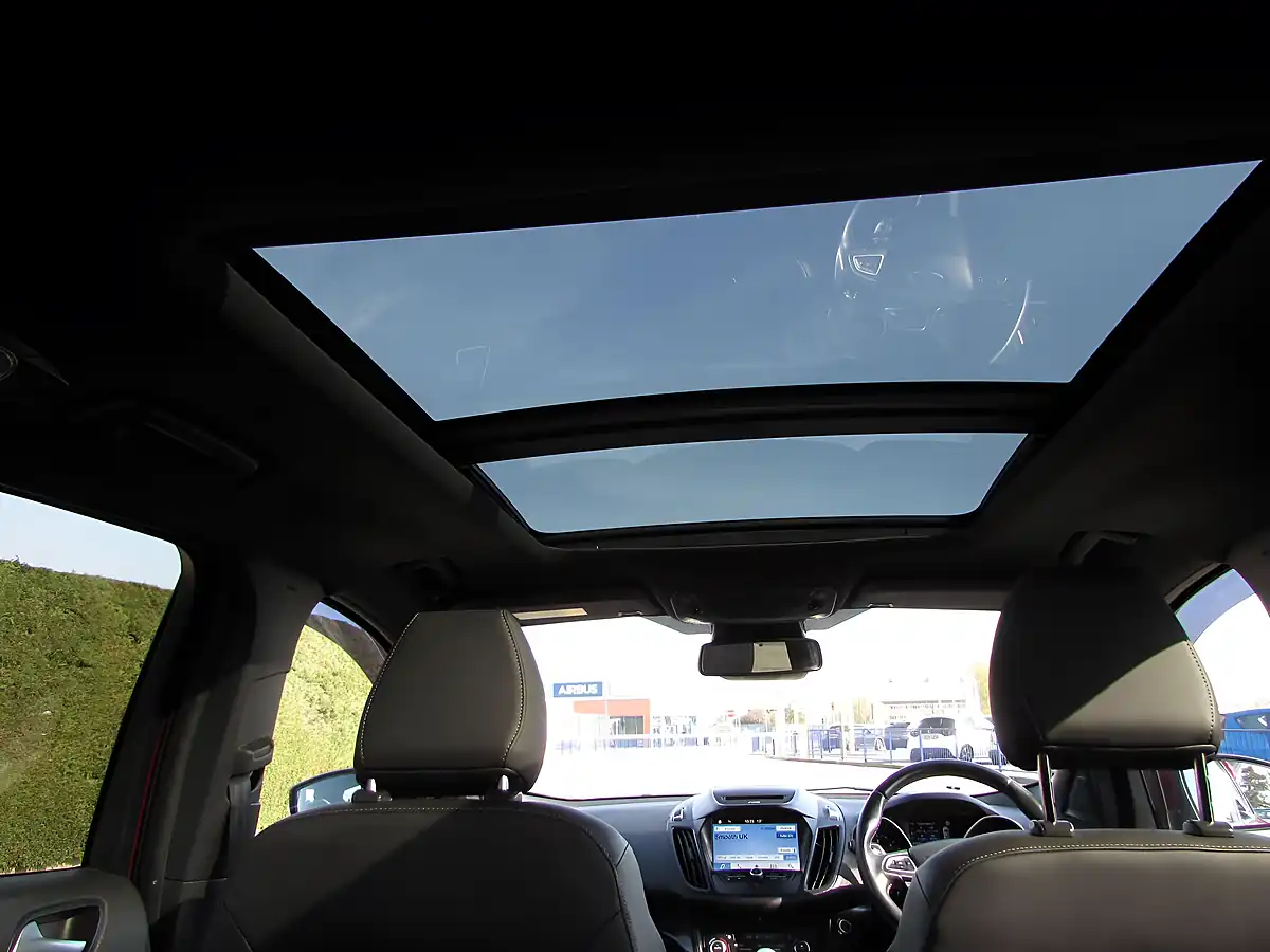 Used 2017 Ford Kuga ST-Line Red - Interior and Exterior details 11
