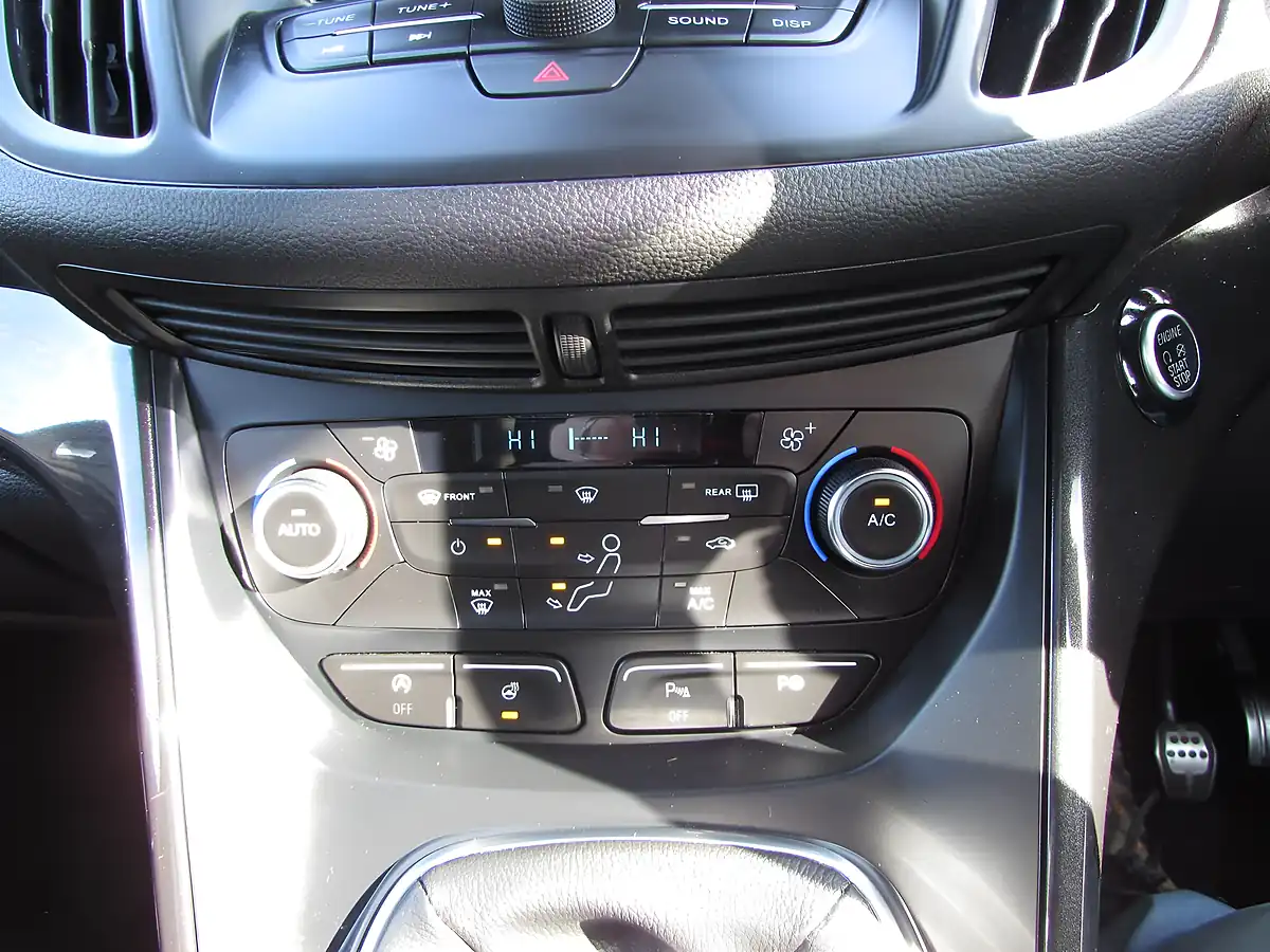 Used 2017 Ford Kuga ST-Line Red - Interior and Exterior details 13