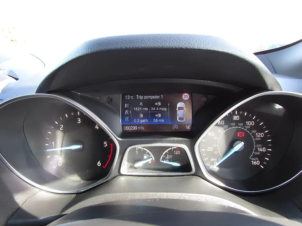 Used 2017 Ford Kuga ST-Line Red - Interior and Exterior details 15