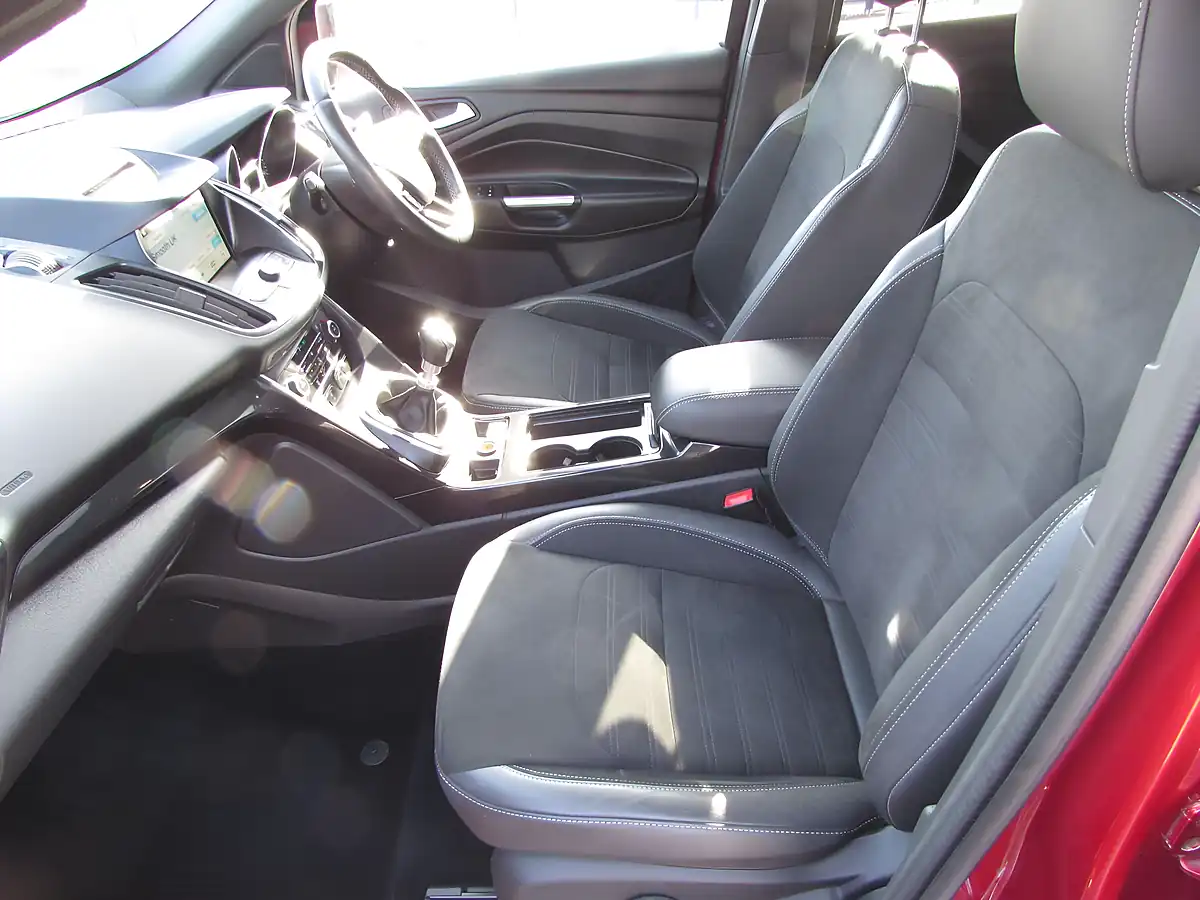 Used 2017 Ford Kuga ST-Line Red - Interior and Exterior details 9