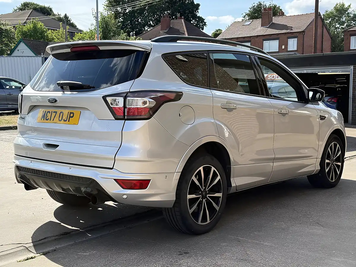 Used 2017 Ford Kuga ST-Line Silver - Interior and Exterior details 7