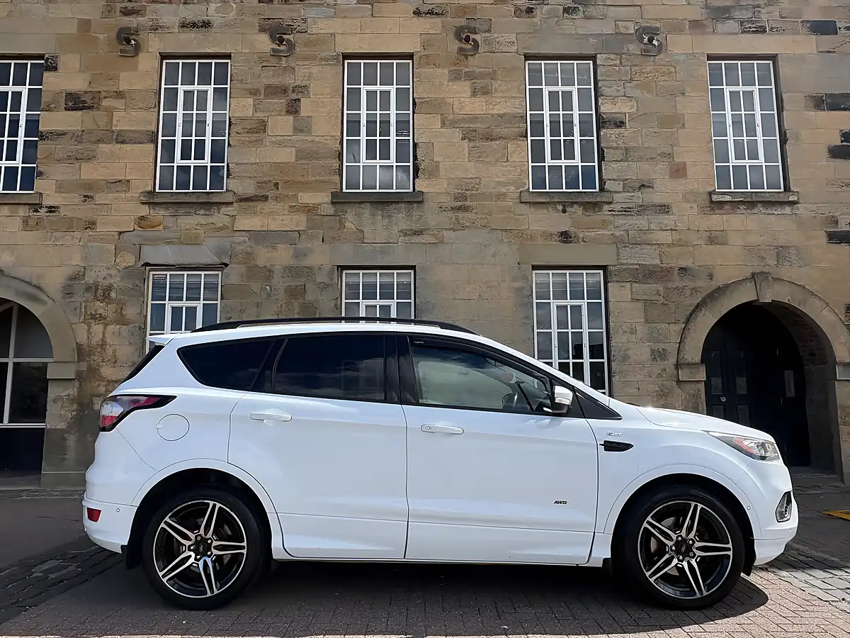 Used 2017 Ford Kuga ST-Line White - Interior and Exterior details 10