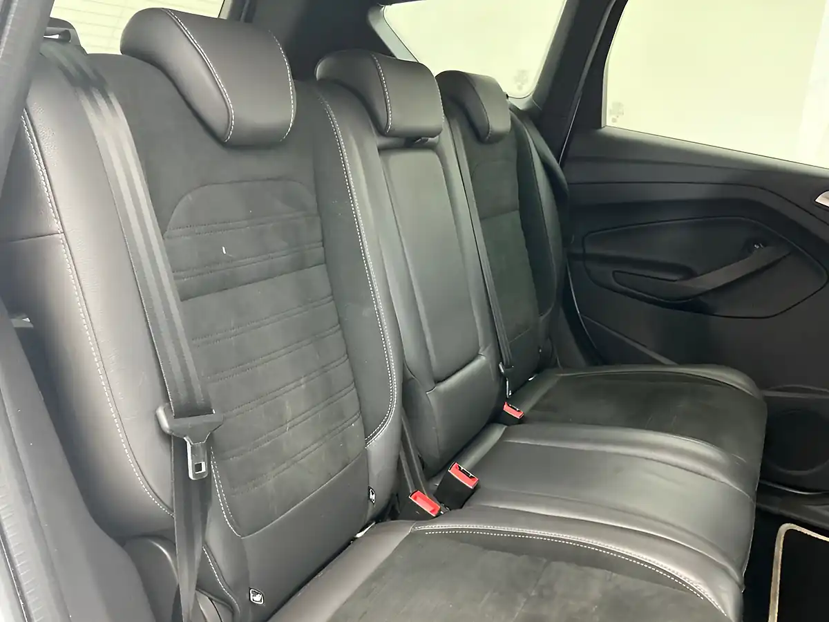 Used 2017 Ford Kuga ST-Line White - Interior and Exterior details 15