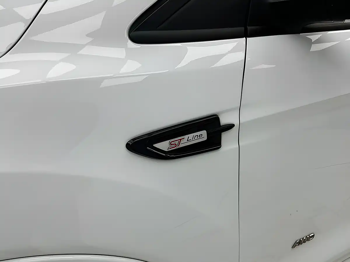 Used 2017 Ford Kuga ST-Line White - Interior and Exterior details 20
