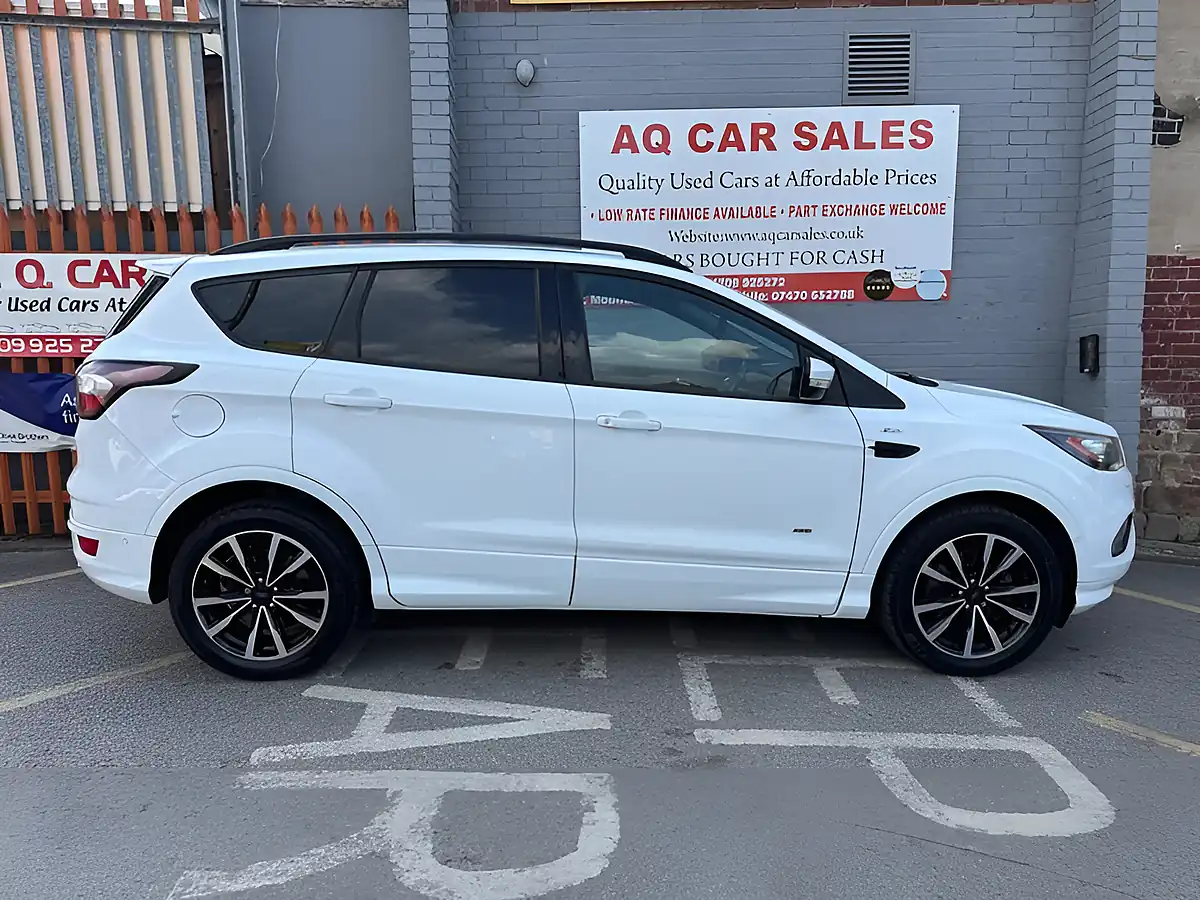 Used 2017 Ford Kuga ST-Line White - Interior and Exterior details 8