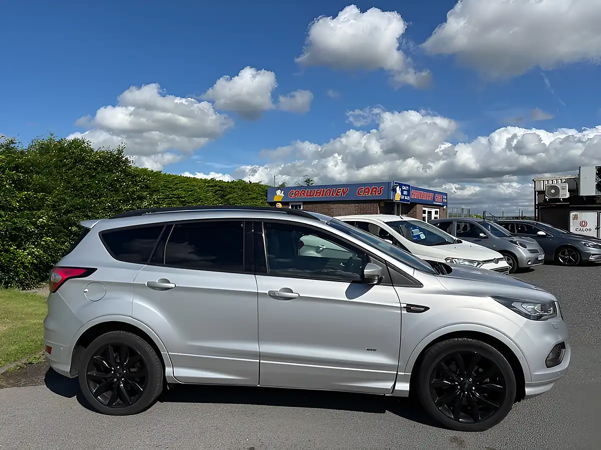 Used 2017 Ford Kuga ST-Line X Silver - Interior and Exterior details 4