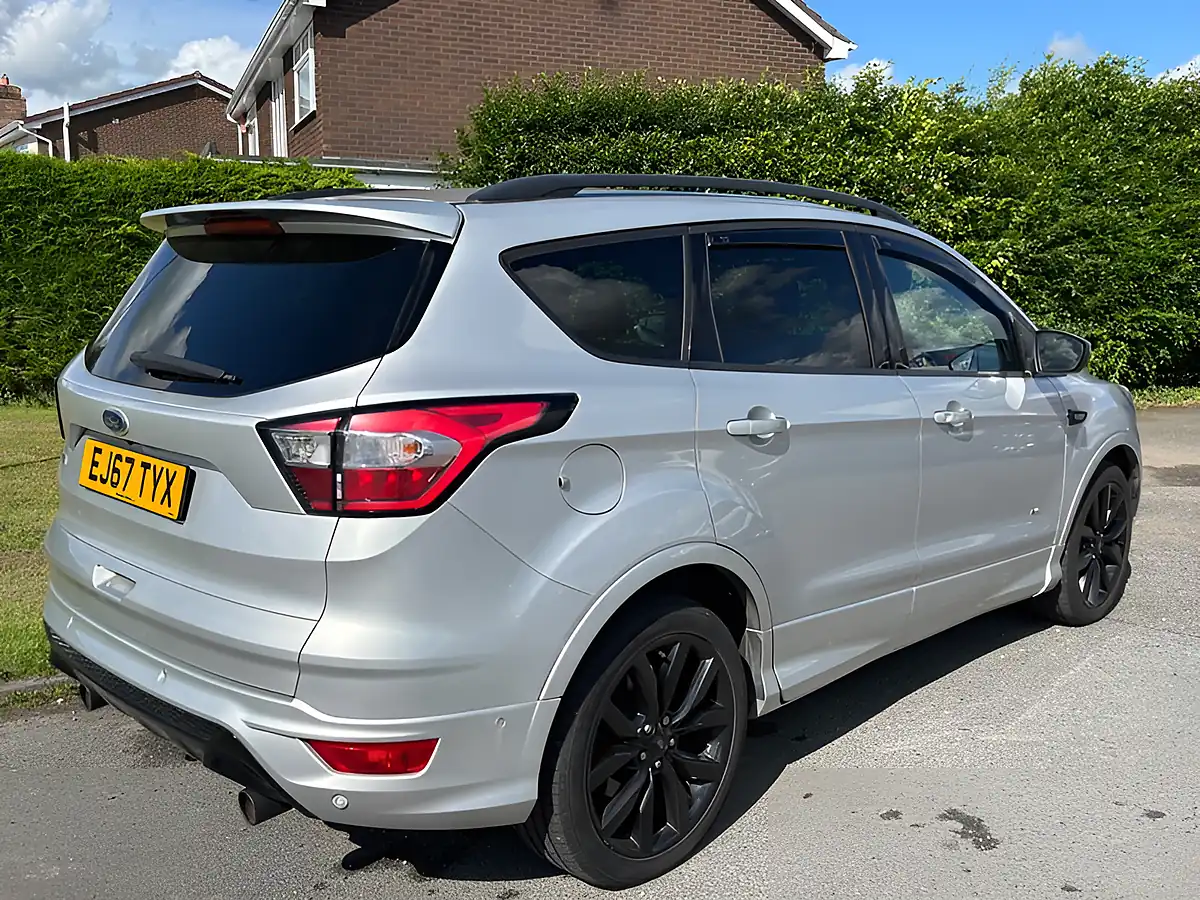 Used 2017 Ford Kuga ST-Line X Silver - Interior and Exterior details 5
