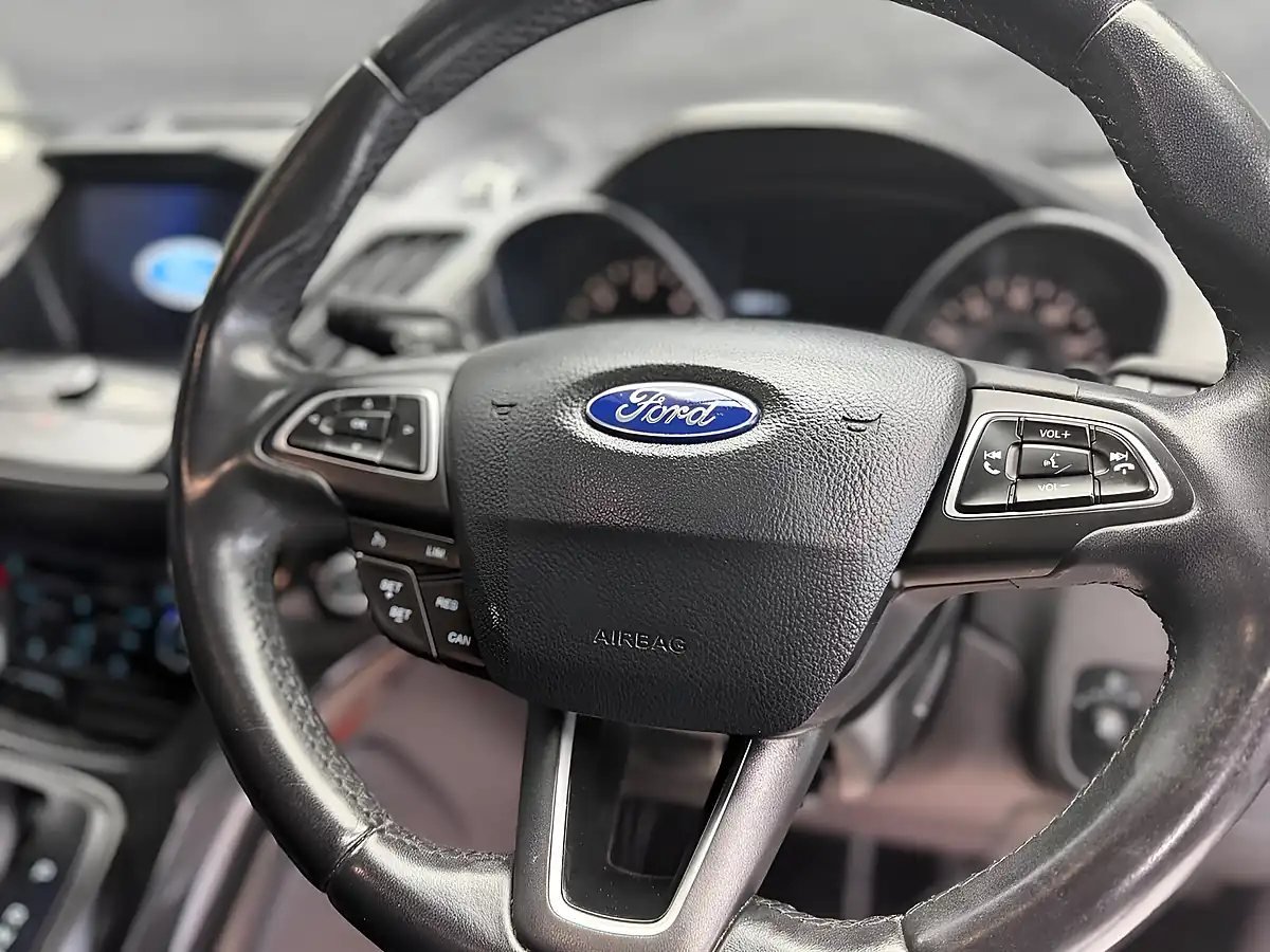 Used 2017 Ford Kuga Titanium Black - Interior and Exterior details 13