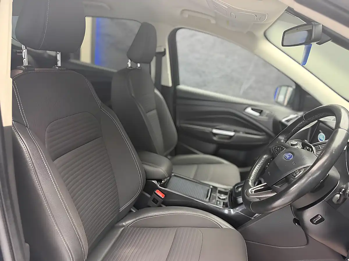 Used 2017 Ford Kuga Titanium Black - Interior and Exterior details 14